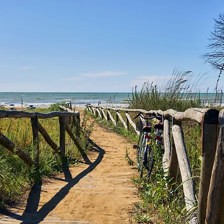 With Garden In Excellent Location - Beahost Apartamento Bibione